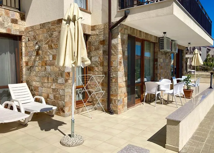 In Apolon Apartamento