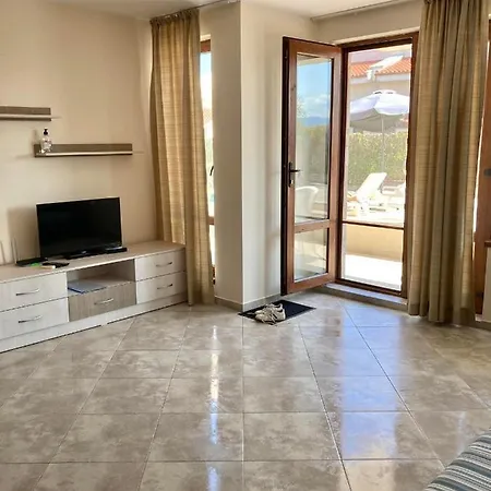 In Apolon Apartament