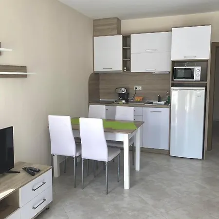 Apartament In Apolon