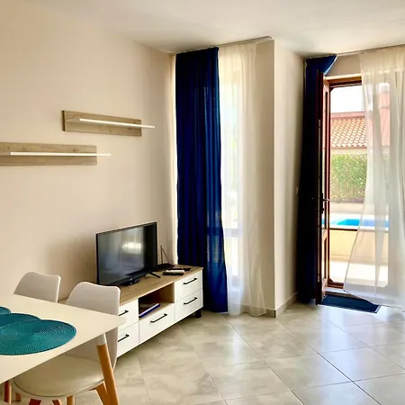 Apartament In Apolon